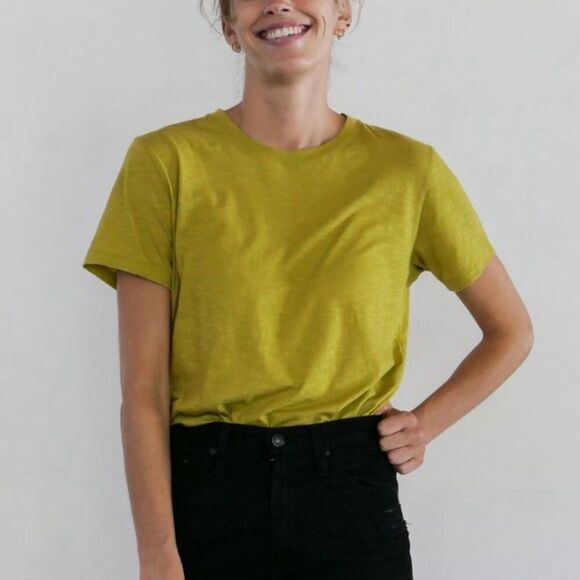 Vince Crew Neck Short Sleeve T-Shirt in ‘Cactus’ Chartreuse Green Size Medium - Picture 10 of 10